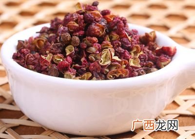 青花椒和红花椒的区别,青花椒与红花椒树有区别吗？