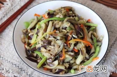 怎么炒茄子丝,炒茄子丝用焯水吗？