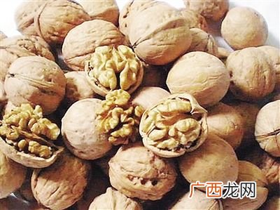 青皮核桃怎样处理,核桃上面的绿皮怎么可以取掉？