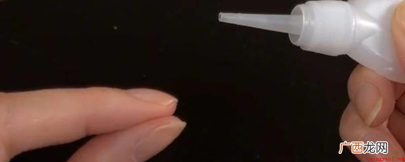 可以用风油精、白醋、香皂等方法除去手里的502胶水 怎么快速去除手上的502胶水