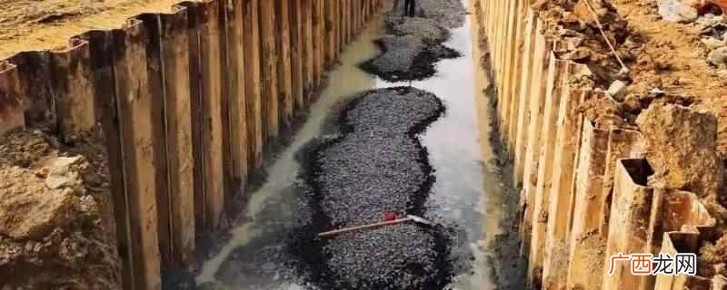 沟槽用碎石灌浆15cm左右一层,如果道路碎石垫层总厚度是30 沟槽用碎石灌浆多少Cm一层