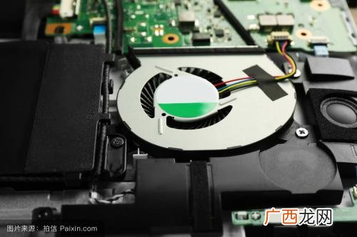 怎么在电脑上安装机械硬盘,为什么机械硬盘安装好了无法使用？