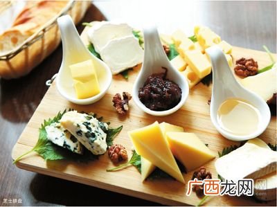 配酒菜有哪些,乔峰和段誉喝酒那一章叫什么？