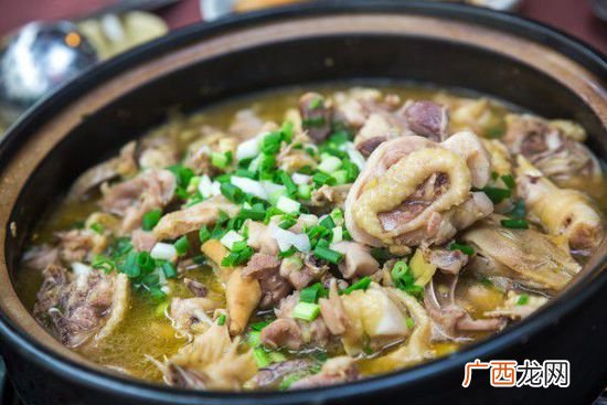 鸡煲什么,嘟嘟鸡煲做法?