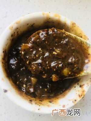 黑胡椒酱怎么吃,煎牛排时黑胡椒怎么用？