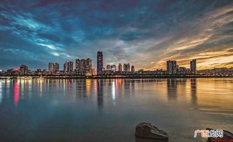 江城是指哪个城市 中国江城指的是武汉 江城是指哪个城市