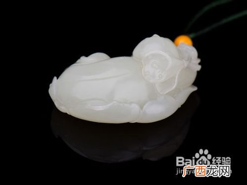 羊脂白玉和白玉的区别,和田羊脂金丝玉跟和田白玉区别？