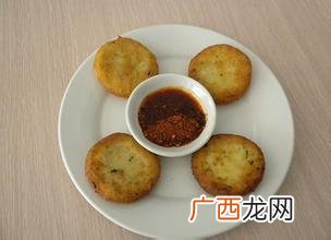 洋玉粑粑怎么做好吃,洋芋丝粑粑的做法大全？