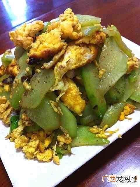 黄瓜菜怎么吃法,鹅蛋炒黄瓜的家常做法？