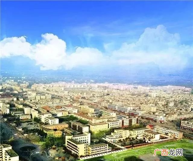 郏县怎么读,夹和耳朵旁念什么？