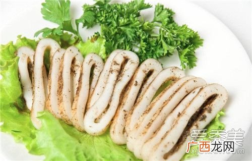 八爪鱼水煮要几分钟,章鱼烫几分钟?