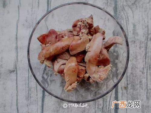 鸡内脏怎么做好吃,清炒鸡内脏的做法?