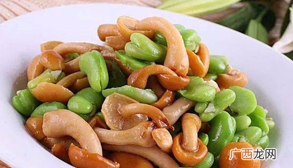 蘑菇可以炒什么菜,炒蘑菇青椒家常做法大全？