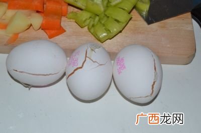 冻鸡蛋能吃吗怎么吃,冻鸡蛋怎么煮又嫩又好吃？