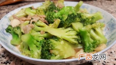 怎么炒西兰花好吃,西兰花怎么炒好吃，怎样炒西兰花好吃？
