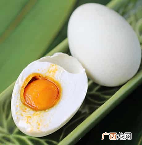 咸鸭蛋怎么吃,高邮咸鸭蛋的吃法？