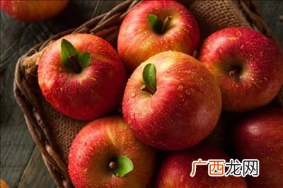 苹果属于什么性水果,一个正常苹果的酸碱性如何？呈什么性？