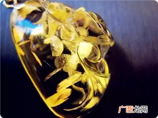 怎么鉴别花珀是不是天然的 花珀怎么辨认是否天然