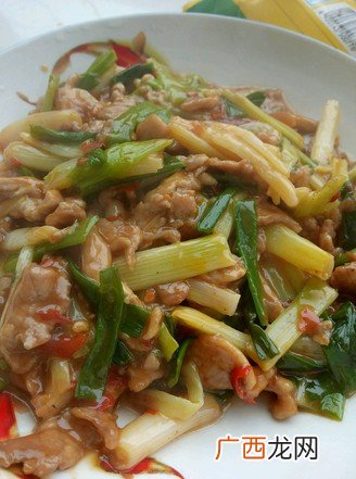 葱炒肉怎么做好吃,油葱炒肉的做法？