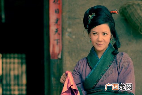 孙二娘扈三娘顾大嫂的性格特点,顾大嫂，外貌描写的句子？