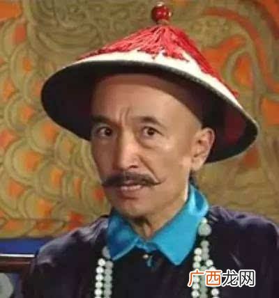 纪晓岚和刘墉谁官大,刘墉和纪晓岚谁先当的官？