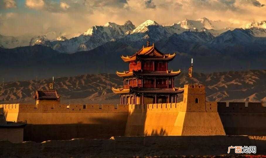 河西走廊位于什么河流以西
