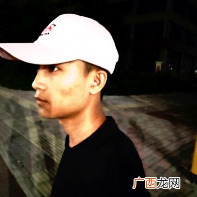 所谓富贵险中求是什么电影,寻一个美国电影，有舒淇在里面，叫莱，男主角名字叫弗兰克。有知道名字的朋友请讲一下，谢谢了？