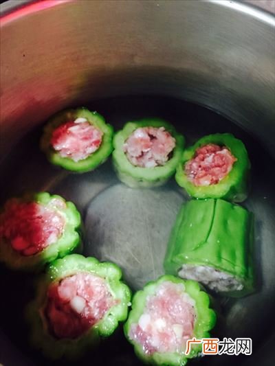 苦瓜塞肉怎么做,苦瓜塞肉做法潮汕？