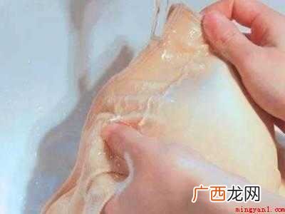 真丝衣服染色怎么洗掉妙招