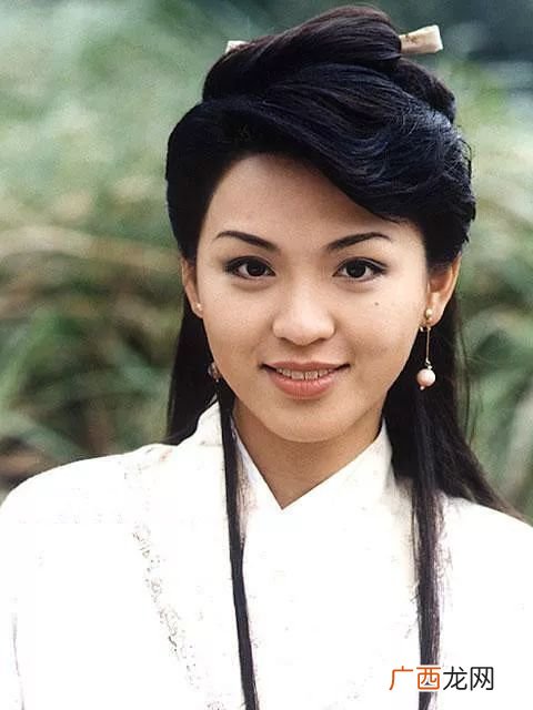 雪花神剑的演员,雪山飞狐女主角龚慈恩?