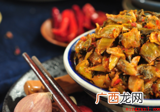 腌制菜里有亚硝酸盐吃了会致癌吗 做腌菜的时候加什么能降低亚硝酸盐