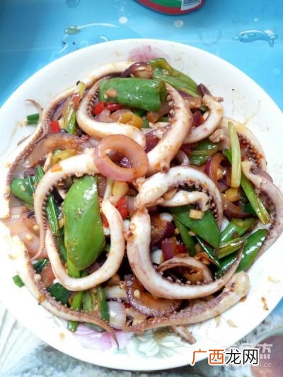 泡椒鱿鱼须做法是什么,泡椒铁板鱿鱼的做法？
