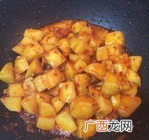 土豆怎么煮好吃又简单,土豆片要煮几分钟煮熟？
