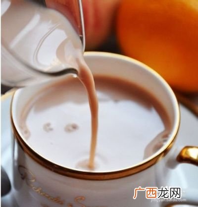 怎么做鲜奶奶茶,原味奶茶的制作~~？