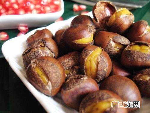 怎样煮栗子才能既好吃又好剥皮,用电饭锅做板栗,怎么做好剥皮?