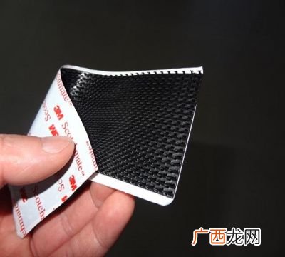 魔术贴有什么用,胶面魔术贴能粘衣服吗？