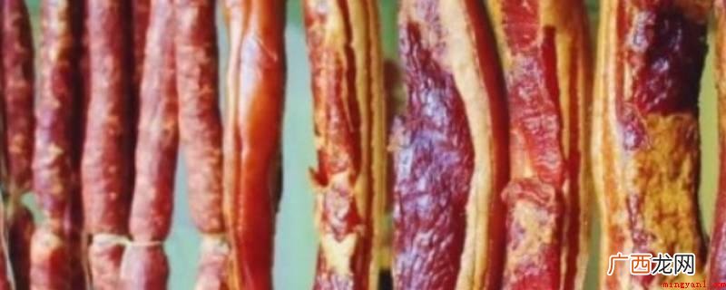 夏季灌香肠应放到房间内或是自然通风优良的背阴处 夏天灌香肠怎么晾晒