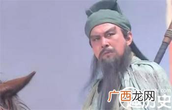新三国演义关羽的扮演者是谁,新三国黄忠扮演者？