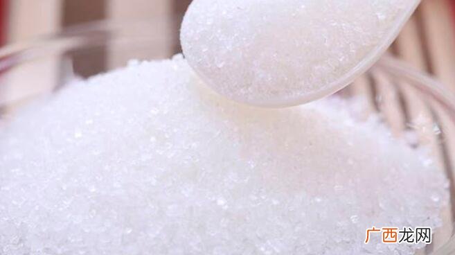 白砂糖和绵白糖的外观区别 白砂糖和绵白糖的区别