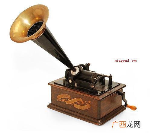 爱迪生是人类发展史上第一个运用很多生产制造标准和电气专业科学 爱迪生发明了哪些东西？