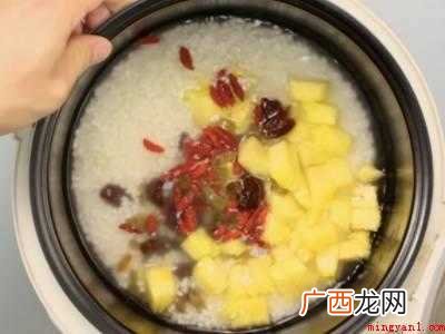 菠萝可以做成哪些美食共有4步 菠萝可以做成哪些美食