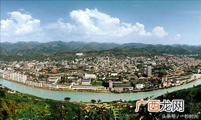 茅台镇属于贵州省哪个市,贵州省仁怀市茅台镇在多少经纬度上？