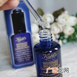 保湿精华液的作用,保湿精华霜干啥用的?