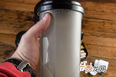 简述差减称量法,减差法的优缺点？
