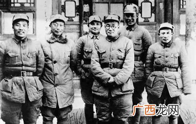 一个军长管几个师,二百师和新三十八师哪个战斗力强，哪个贡献大？
