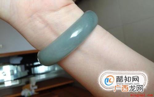 选购翡翠手镯的注意事项 手镯尺寸对照表