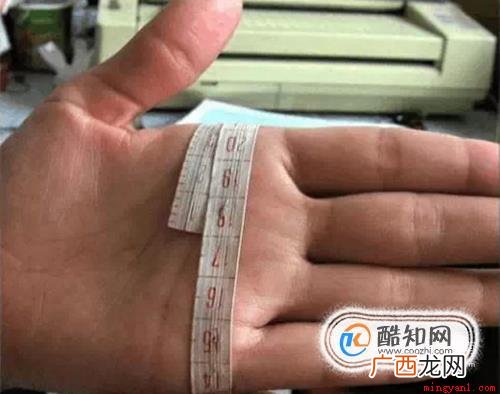 选购翡翠手镯的注意事项 手镯尺寸对照表