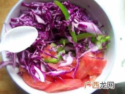紫甘蓝沙拉的做法,紫甘蓝沙拉的做法紫甘蓝沙拉怎么做？