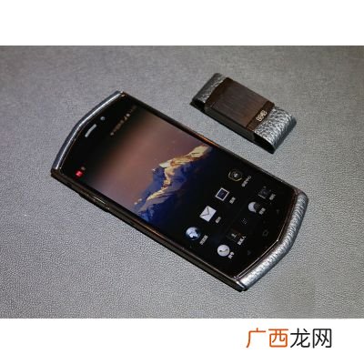 8848钛合金手机,8848是什么品牌手机？