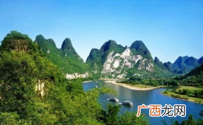 桂林山水甲天下的下一句,天下秀天下雄的完整诗句?